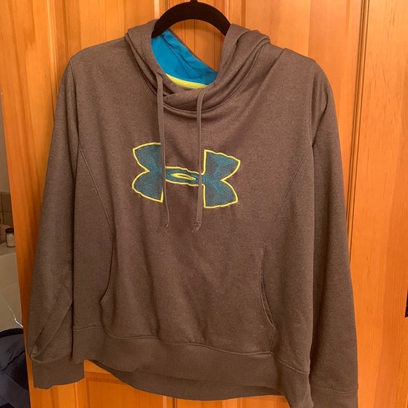 Youth XL Under Armour sweatshirt / hoodie - Picture 1 of 4